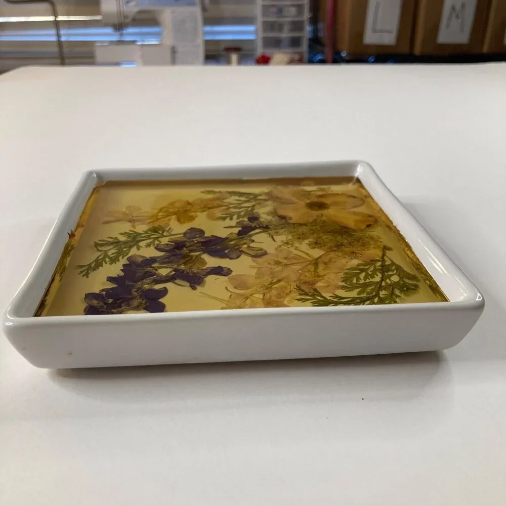 Dried Flowers in Acrylic Ikea Ceramic‎ Square Tile Plate 5.5